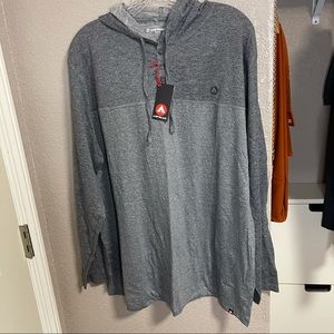 Airwalk XL Grey Hoodie
Excellent Condition 
NWT